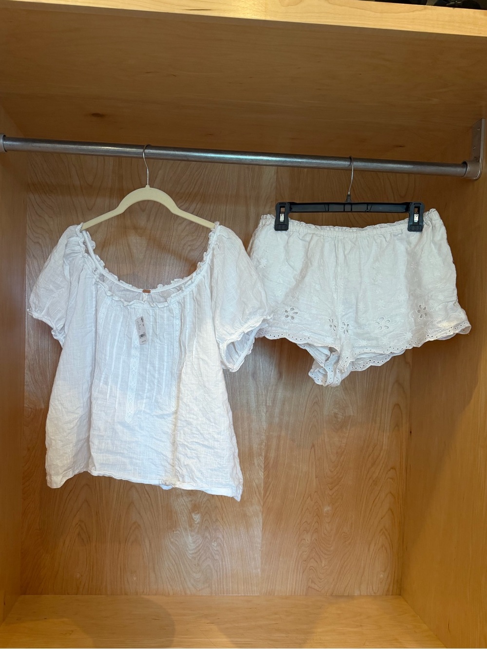 Free People White Eyelet Lace-Trim Set